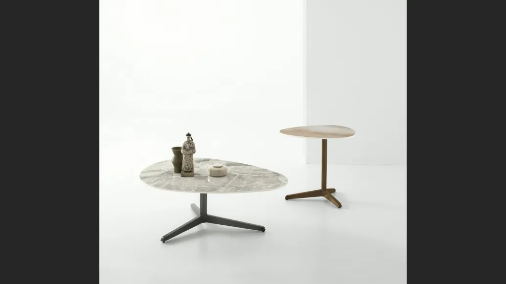 Tavolino Elica con top in gres porcellanato e struttura in metallo verniciato di Target Point