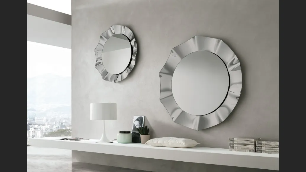Specchio Osiride con cornice in vetro curvato di Target Point