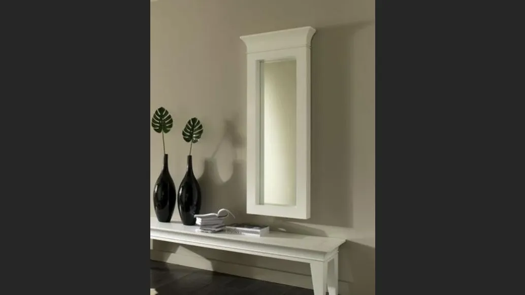 Specchio con capitello con cornice in legno laccato bianco di Stones