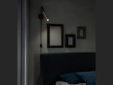 Lampada da parete Vega a tubo in metallo nichelato di Stones