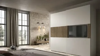 Armadio con ante scorrevoli Brunale TV S159 in laccato e impiallacciato rovere di Moretti Compact Giorno Notte