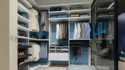 Cabina Armadio in laminato Bianco e laccato cielo NC403 di Moretti Compact