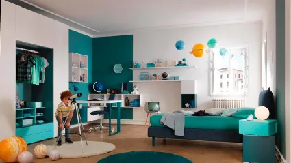 Cameretta per bambini in laccato e melaminico con letto a terra KC312 di Moretti Compact
