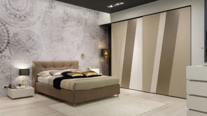 Letto matrimoniale con testiera trapuntata in ecopelle Tabacco MC038 di Moretti Compact