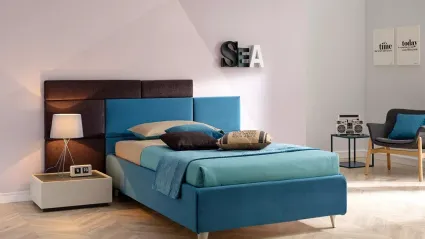 Letto con testiera di design imbottita con pannelli squadrati SC214 di Moretti Compact
