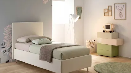 Letto singolo semplice ed elegante in ecopelle con testiera squadrata SC206 di Moretti Compact