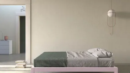 Letto Sommier 1697 in legno laccato rosa di Fratelli Mirandola