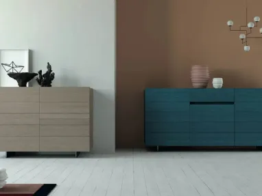 Madia Dallas Art 1101pa e Art 1102pa in legno di abete laccato sabbia e blu petrolio di Fratelli Mirandola