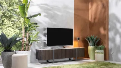 Mobile Porta Tv Andromeda in MDF impiallacciato finitura ebano con top in ceramica marmo calacatta oro di Stones