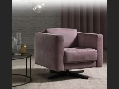 Poltroncina in tessuto imbottito con base in metallo Alfa di Franco Ferri