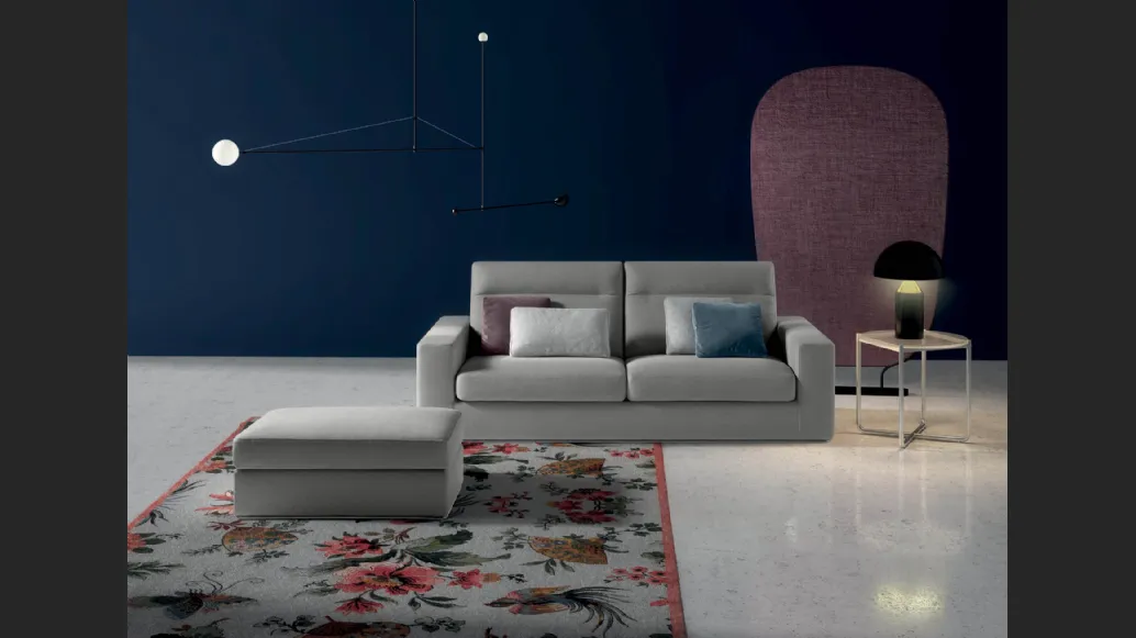 Divano lineare in tessuto Posh Bold di Samoa