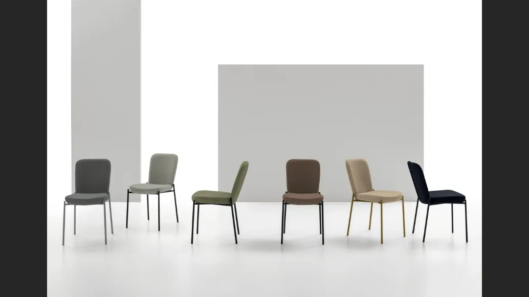 Sedia Akita di Target Point