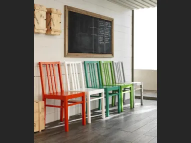 Sedia Mina in legno laccato in vari colori di Stones