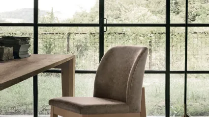 Sedia Salisburgo con struttura in legno verniciato e seduta in morbido tessuto Soft Touch Vintage di Target Point