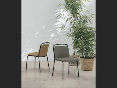 Sedia Yoko di Target Point