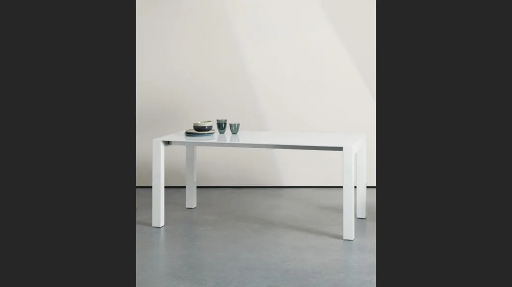 Tavolo Neal in MDF grigio di Stones
